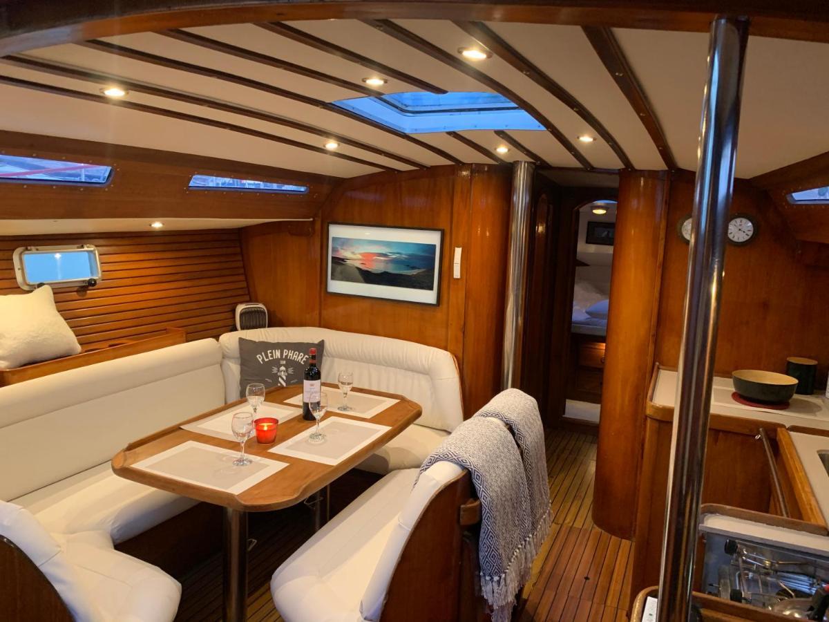 Nuit Sur Un Bateau Hotell La Rochelle  Exteriör bild