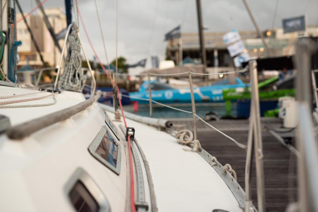 Nuit Sur Un Bateau Hotell La Rochelle  Exteriör bild